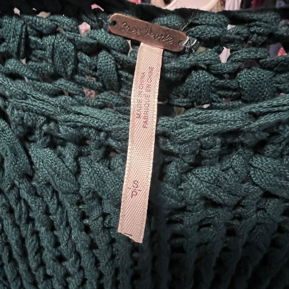 Free People Boho Teal Green Chunky Knit Fringe Sweater Boho Scoop Neck Size S - Picture 7 of 7